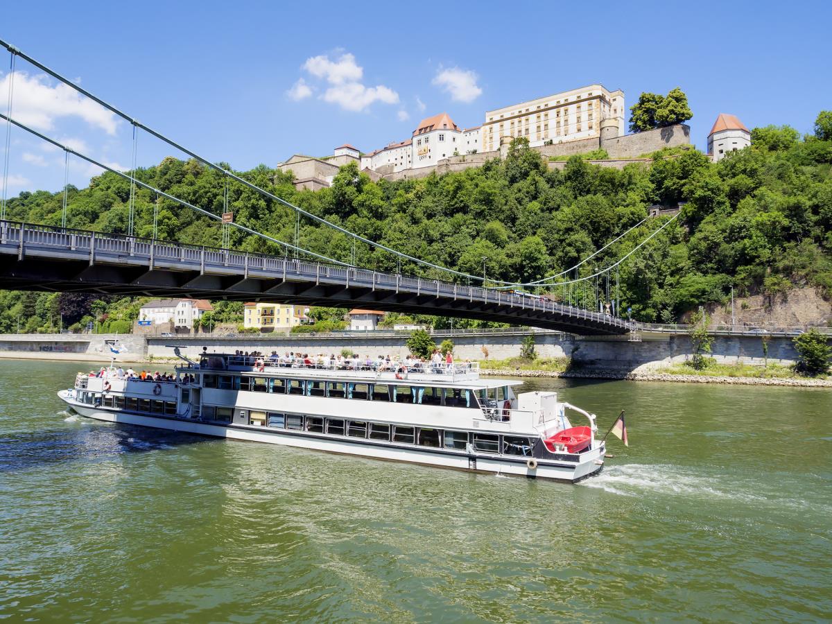 Schifffahrt Auf Der Donau Schifffahrt Auf Der Donau